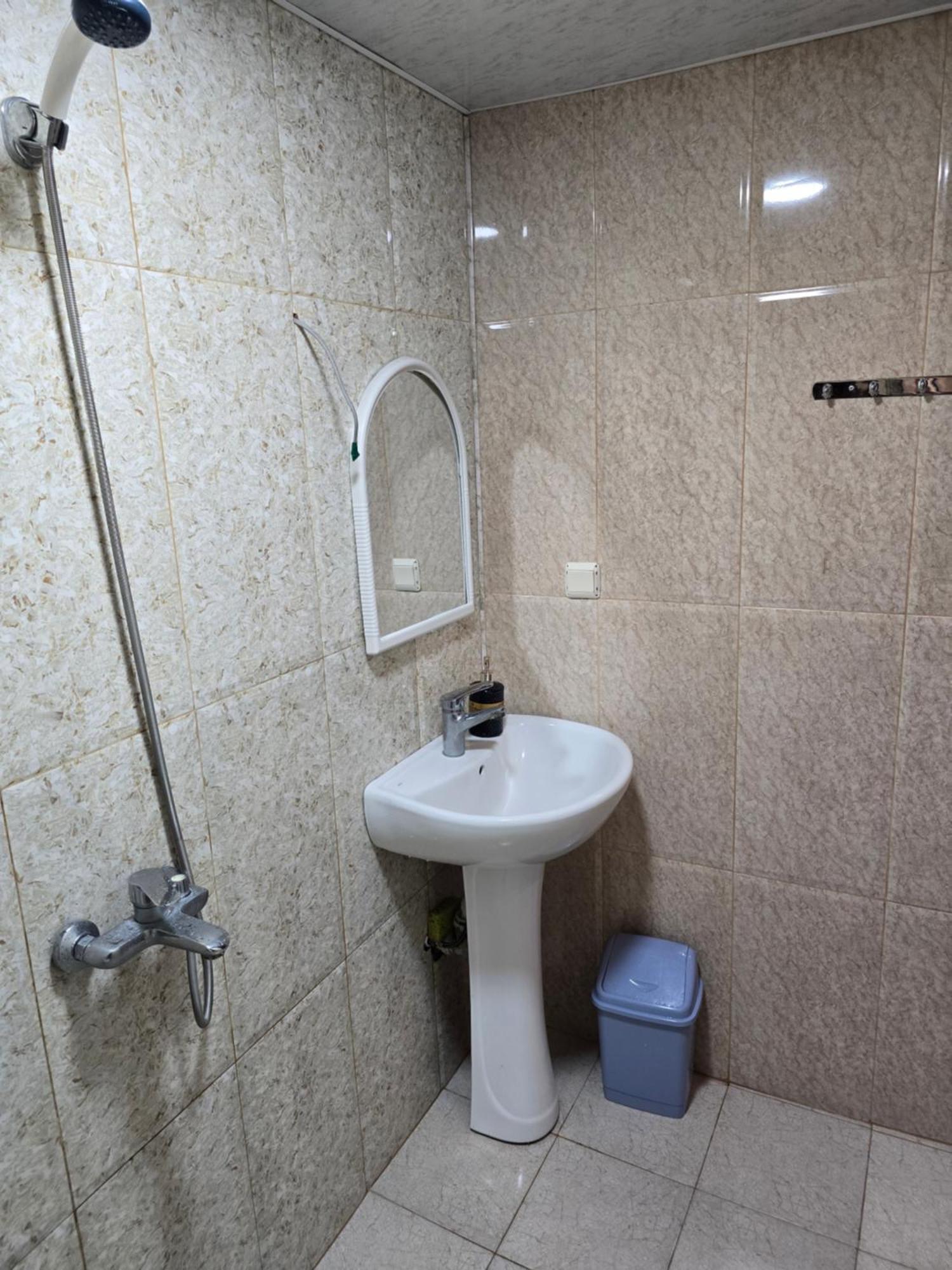 Mziuri Cozy Guesthouse Kobuleti Eksteriør billede